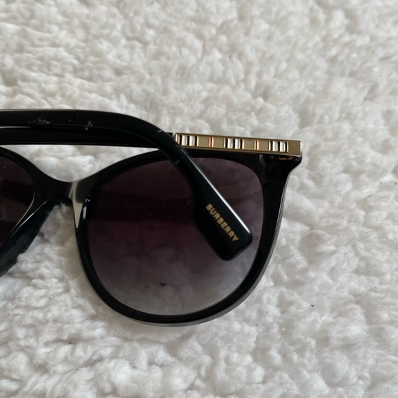 BURBERRY WOMANS SUNGLASSES - Picture 11 of 12